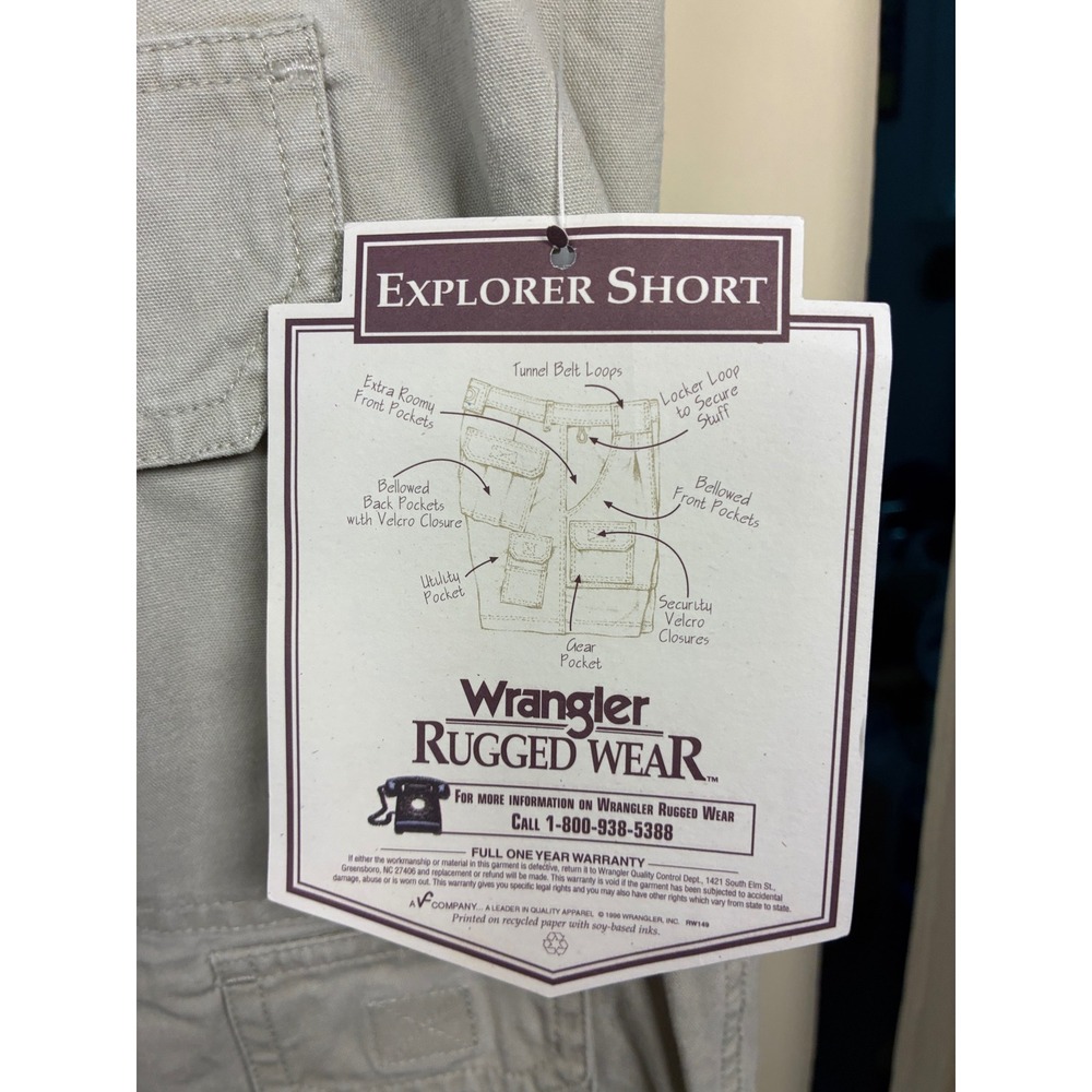 Wrangler Shorts Men 46 inseam 7 Explorer Shirt Rugged Wear NWT utility summer - Picture 4 of 5